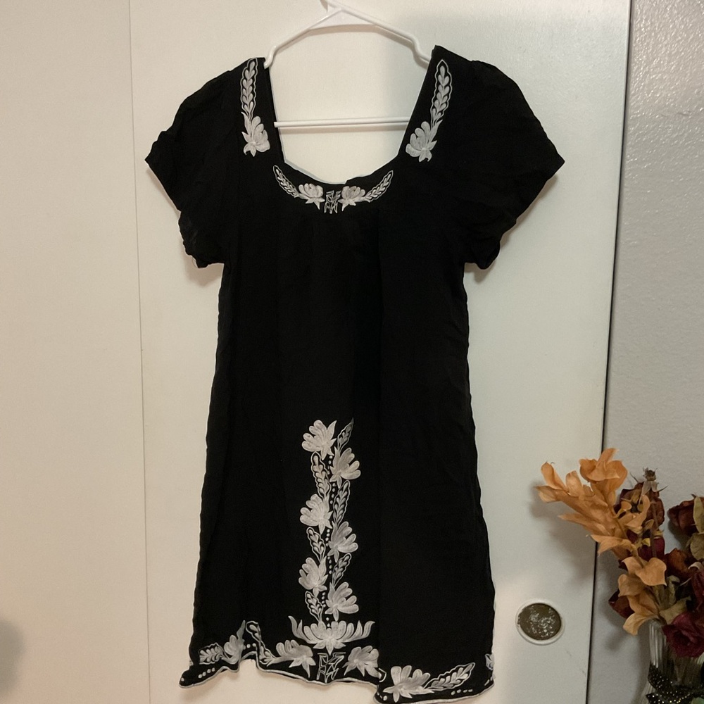 One Clothing Black Top with White Floral Detail